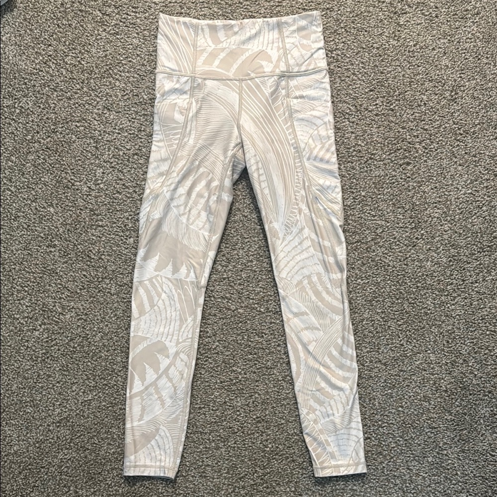 Alhleta Patterned High-Waisted Leggings with Pockets